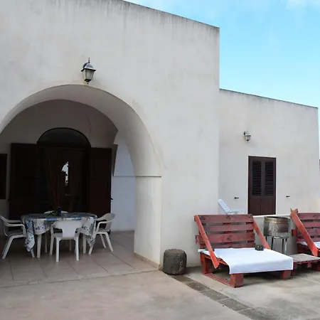 Holiday home Dammuso Levante In C/da Tracino A Pantelleria Kamma